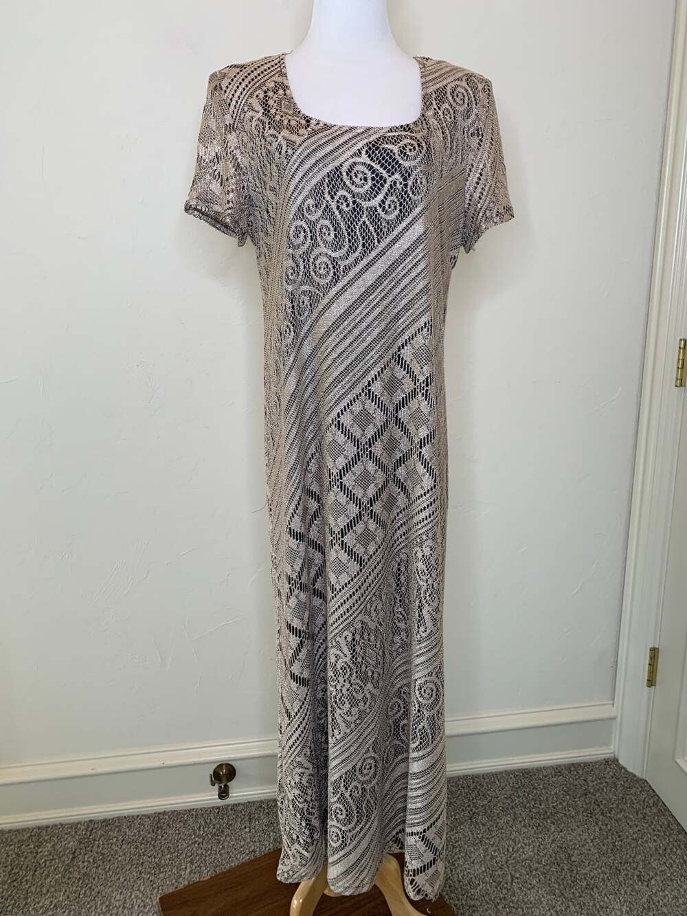 Giorgio Sant'Angelo Beige Metallic Lace Midi Dress Size 11/12
